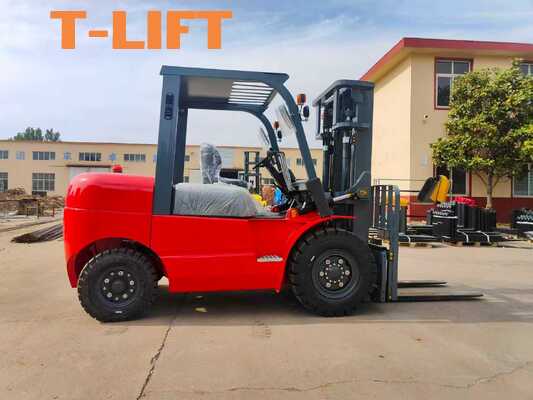 China Factory Price Diesel Forklift Truck 4T-5T with Triplex Container mast