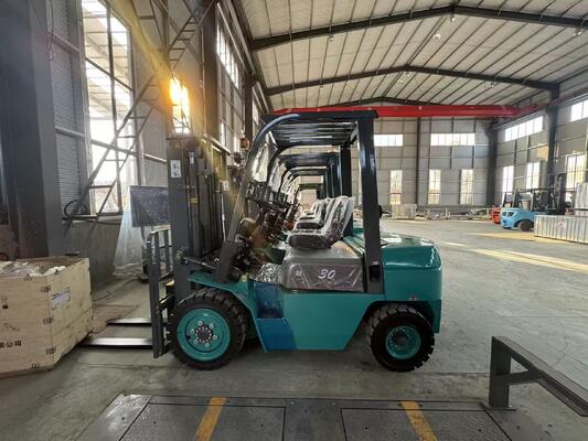 주문 1.5톤 디젤 지게차 CPCD20 디젤 카운터밸런스 파란색 노란색 online manufacture