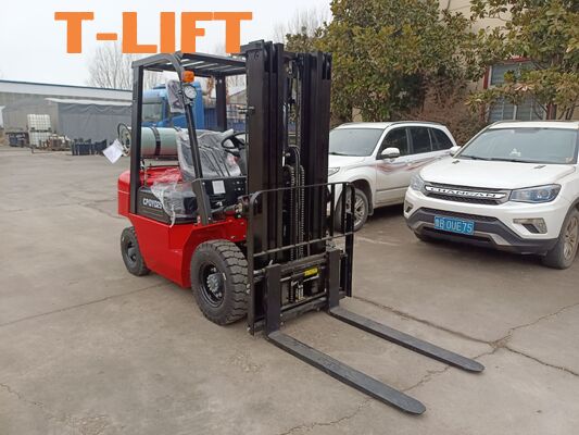 구입하다 창고용 4.5m 마스트가 장착된 LPG 지게차 3.5톤 CPCD35 온라인 제조