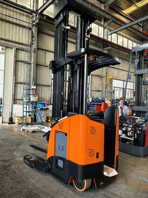 kaufen 3 Tonnen Stand-Up-Reach-Lkw 3000 kg Elektrischer Gabelstapler mit schmalem Gang online manufacture