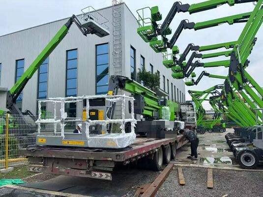 kopen 160° Roterende Schaarhoogwerker met Knikarm 45ft Knikarmhoogwerker online manufacture