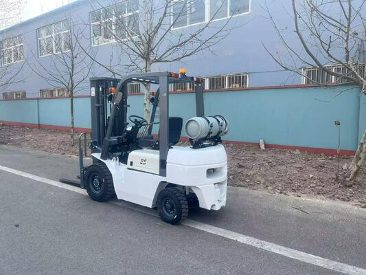 Buy LPG Powered Forklift Truck 1.5 Ton CPCD15 with 3m Mast for Warehouse Use online manufacture