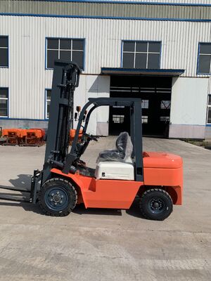 kopen Fabrieksverkoop 1,5 tot 3,5 ton Diesel vorkheftruck met Japan Motor en massief band online manufacture