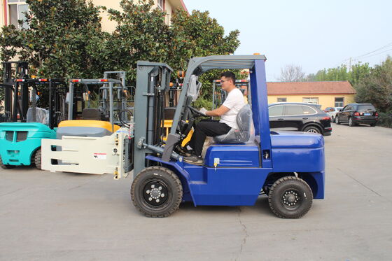 Buy 1.5Ton-3.5Ton Diesel Forklift Truck with Wide View Mast and Boltless Unibody Design online manufacture