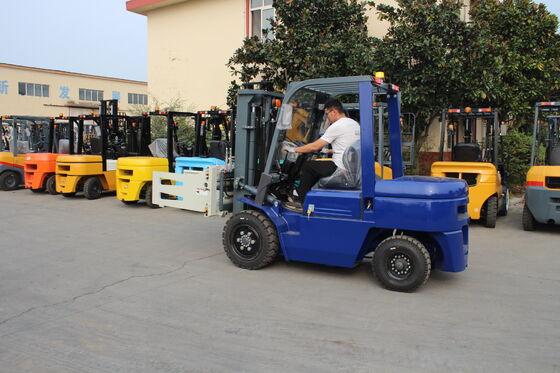 Mua Xe nâng dầu 1.5T-3.5T với động cơ Xinchai Trung Quốc và thiết kế thân liền không bu lông online manufacture