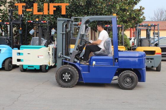buy Diesel Forklift Truck 6.0 Ton CPCD60 with 5.5m Mast for Port Terminal Use online manufacture