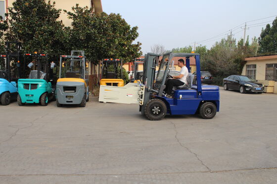 Buy China Manufacturer Diesel 1.5T-10T Forklift Truck with Optional Attachments online manufacture